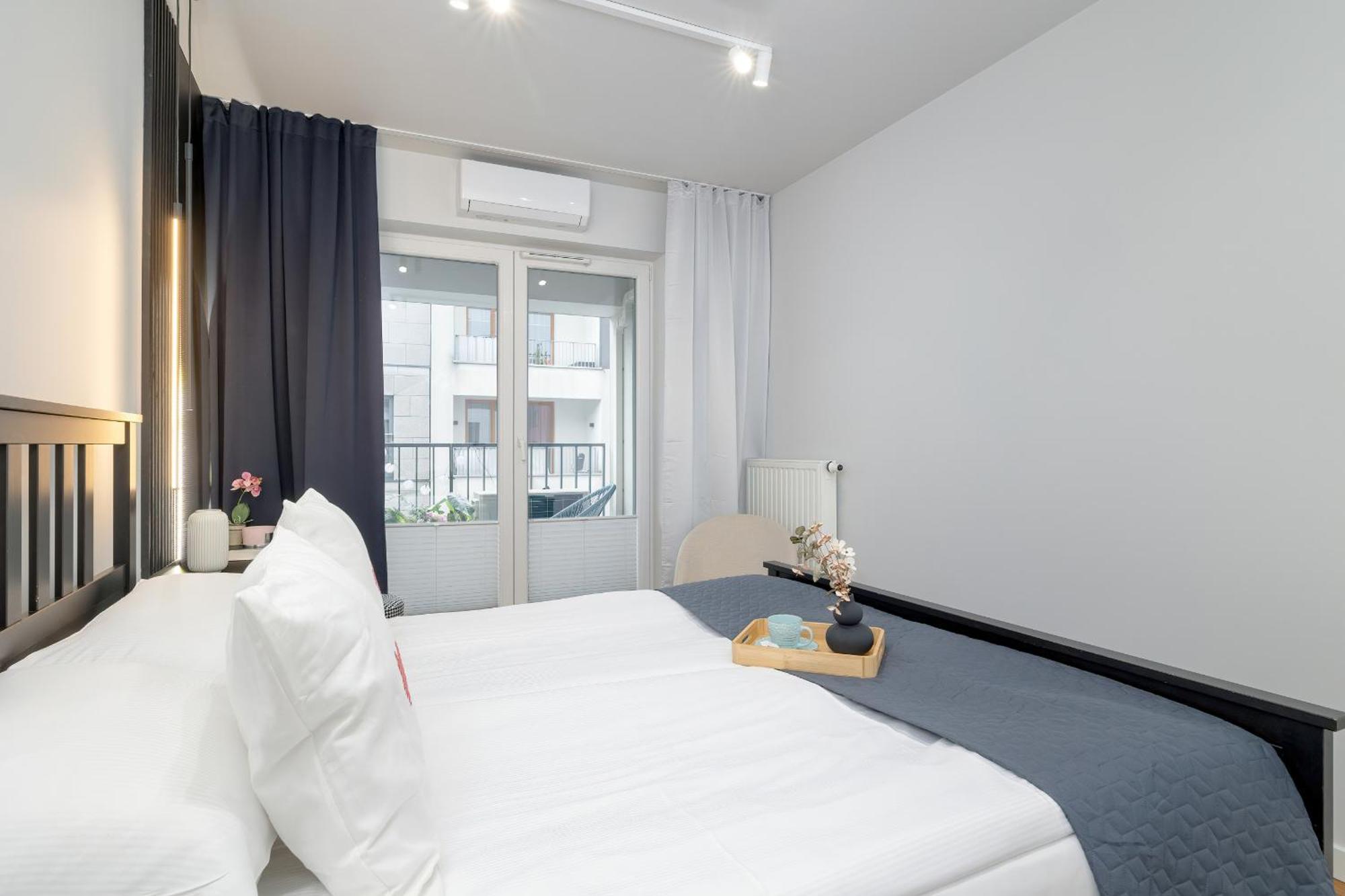 Appartamento Slusarska Modern With Balcony & Parking Cracow Zablocie By Renters Prestige Cracovia