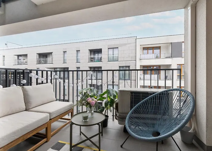 Slusarska Modern Apartment With Balcony & Parking Cracow Zablocie By Renters Prestige