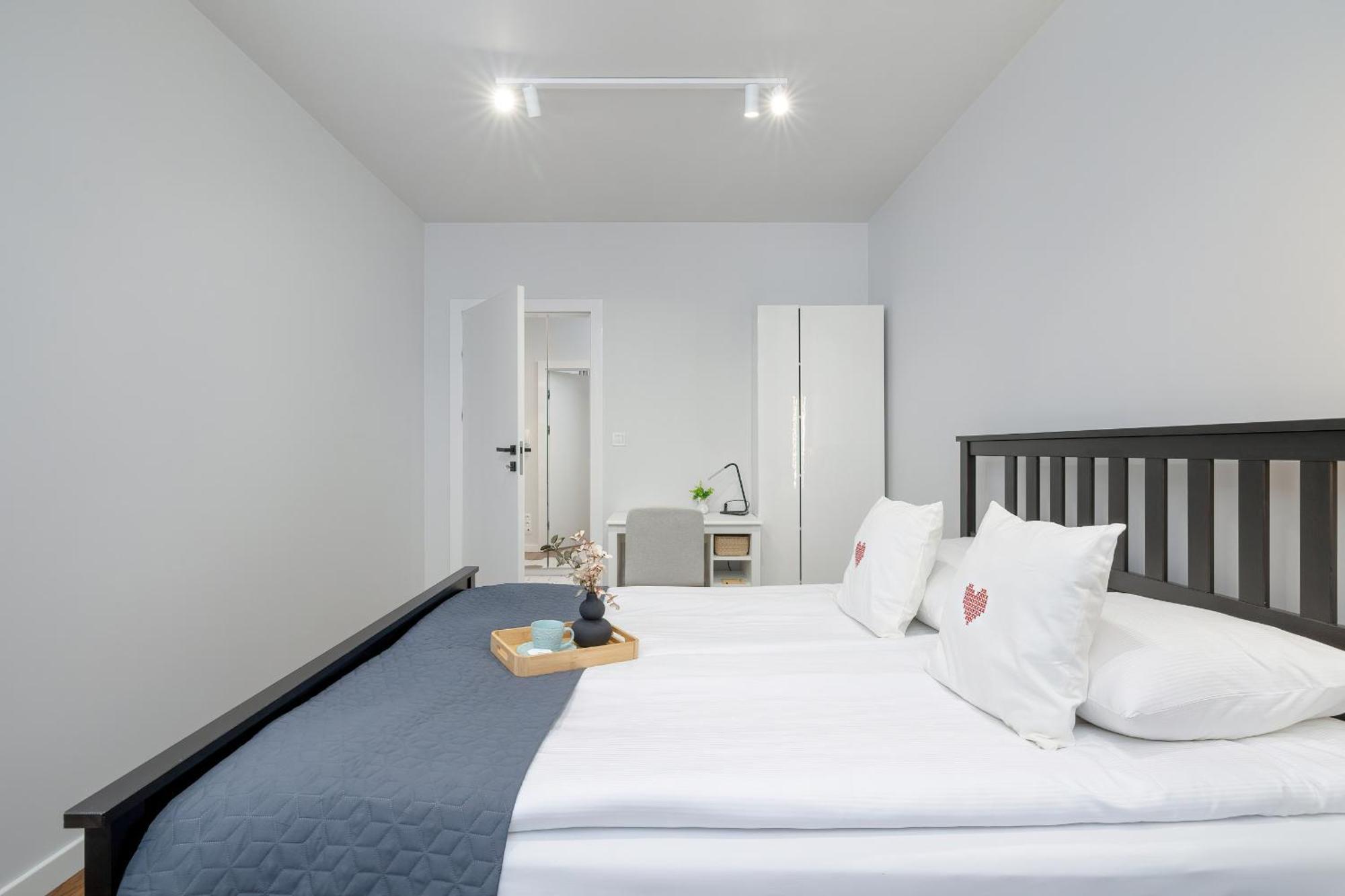 Slusarska Modern With Balcony & Parking Cracow Zablocie By Renters Prestige